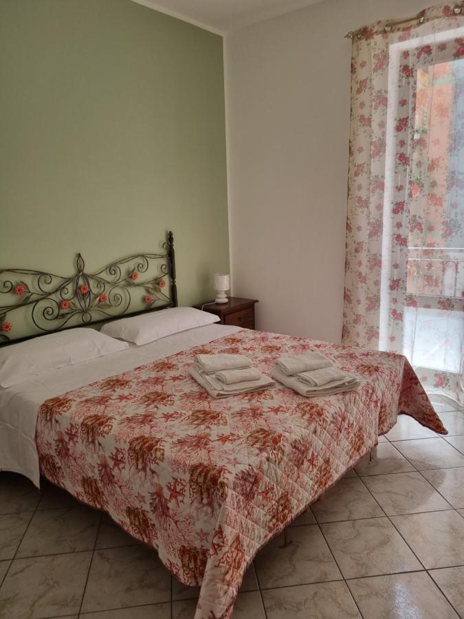 L'Angolo Dei Barcaioli Apartment ปาแลร์โม ภายนอก รูปภาพ